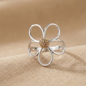 Elegant Silver and Gold Flower Ring